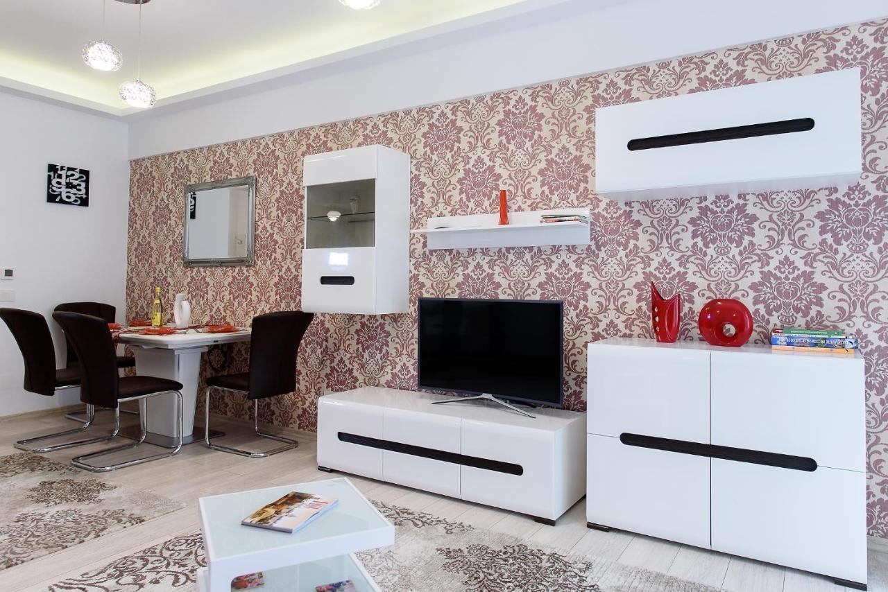 Carla'S Apartment, Airport & Train Station Shuttle Iasi Extérieur photo